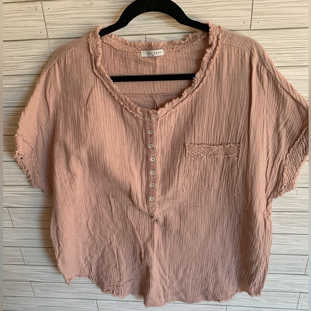 Luda Kate Blush Pink Short Sleeve Button muslin Top